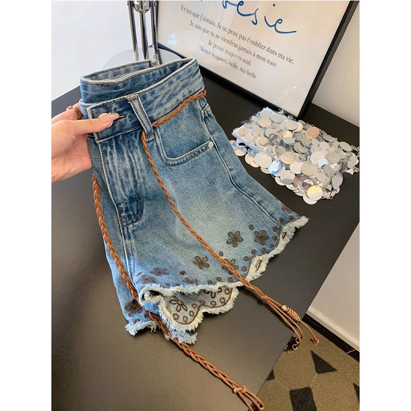 Oddychające, vintage'owe szort – Shorts Denim Frayed recenzja i cena